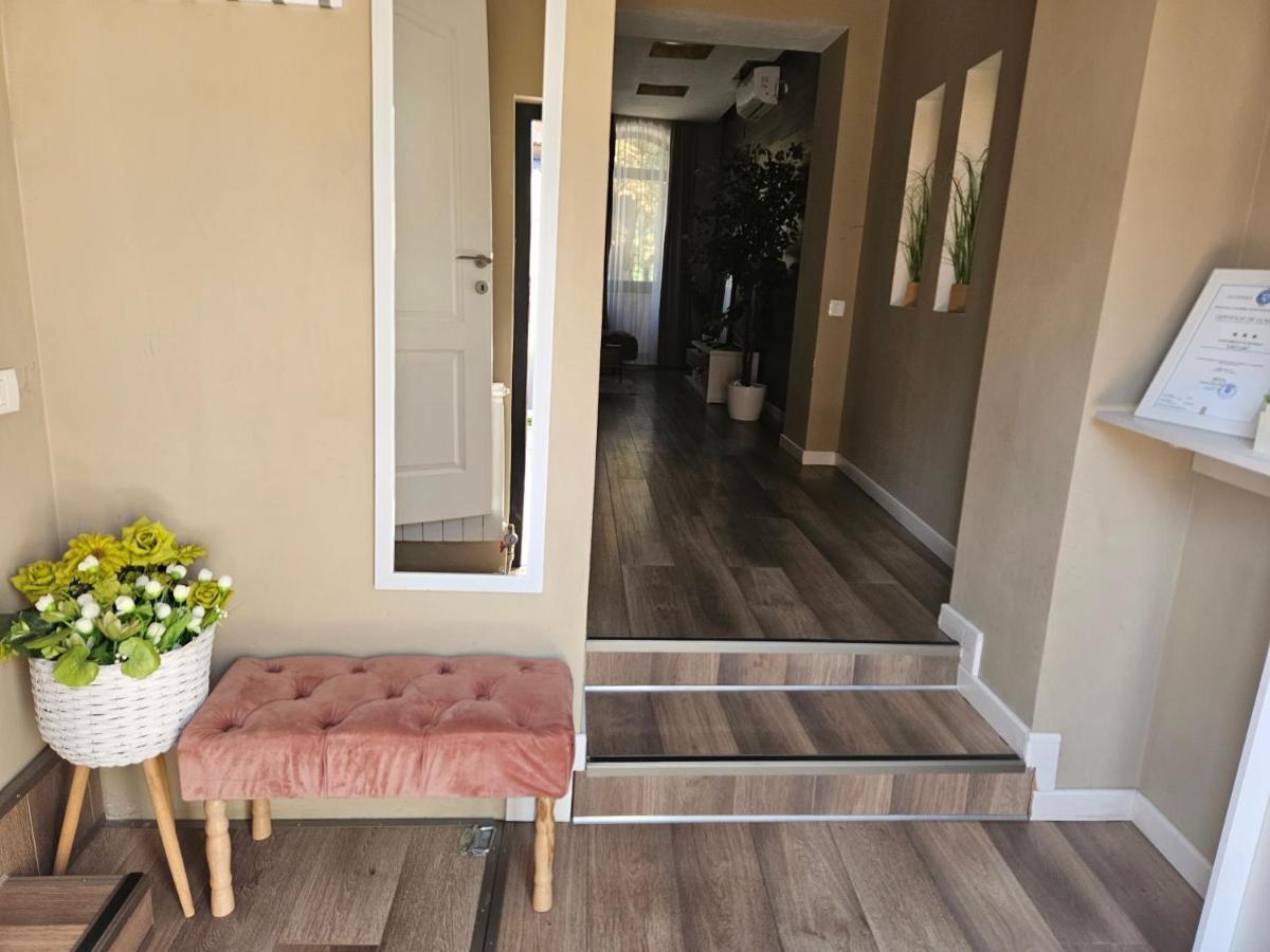 Laci Lak Premium apartment Oradea Bagian luar foto
