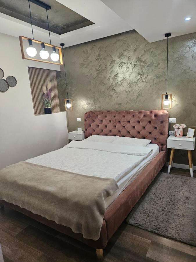 Laci Lak Premium apartment Oradea Bagian luar foto